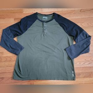 Men's Express Long Sleeve Henley Top